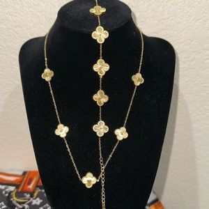 Stainless steel clover flower necklace and bracelet